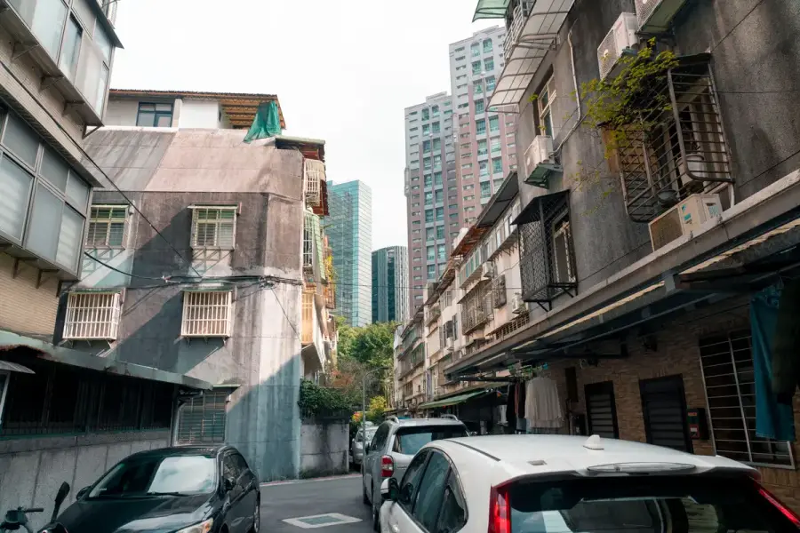 台灣住宅大樓外觀（示意圖）