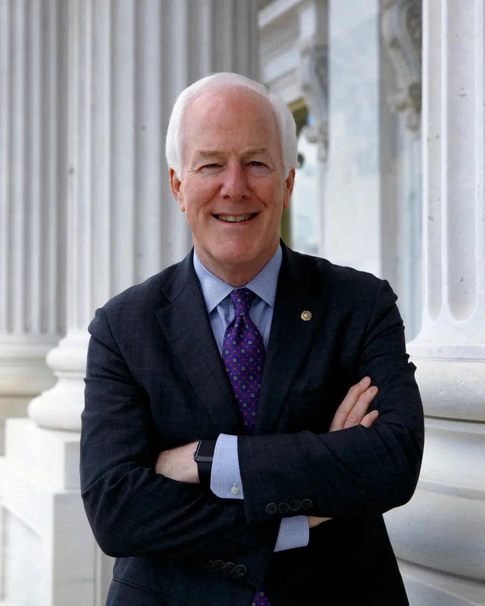 德州共和黨參議員柯尼恩（John Cornyn），是要求司法部書面終結「反武器化基金」的兩位共和黨參議員之一（官方肖像）